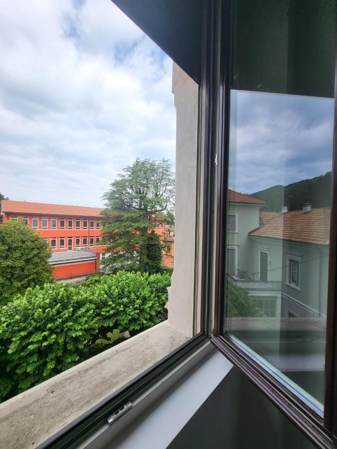 Appartamento Bilocale Liberty Viggiù Esterno foto